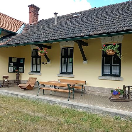 Nostalgie Bahnhof Apartment Gmund  Bagian luar foto