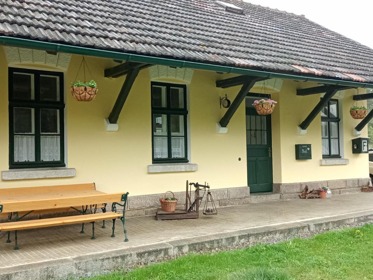 Nostalgie Bahnhof Apartment Gmund  Bagian luar foto